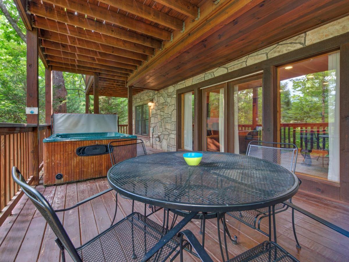 Above The Clouds, 4 Bedrooms, Pool Access, Private, Gaming, Sleeps 16 Gatlinburg Exteriér fotografie