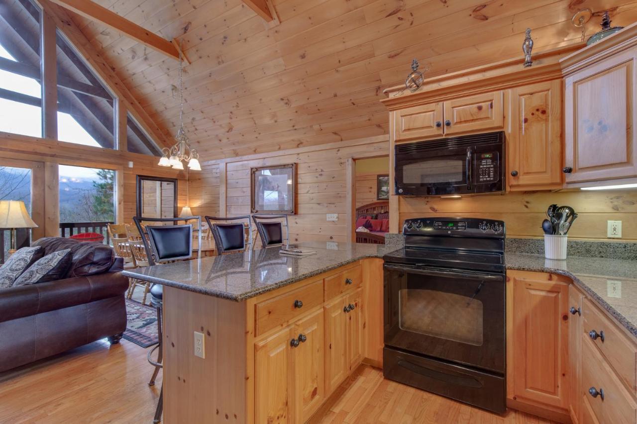 Above The Clouds, 4 Bedrooms, Pool Access, Private, Gaming, Sleeps 16 Gatlinburg Exteriér fotografie
